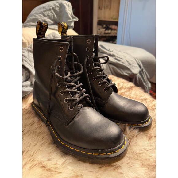 Dr. Martens 1460 Black Smooth Leather Lace-Up Boots UK 6 / US W8 / EU 39 - Picture 2 of 9